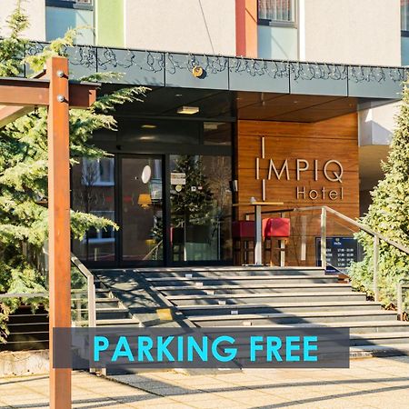 Impiq Hotel Τρνάβα Εξωτερικό φωτογραφία
